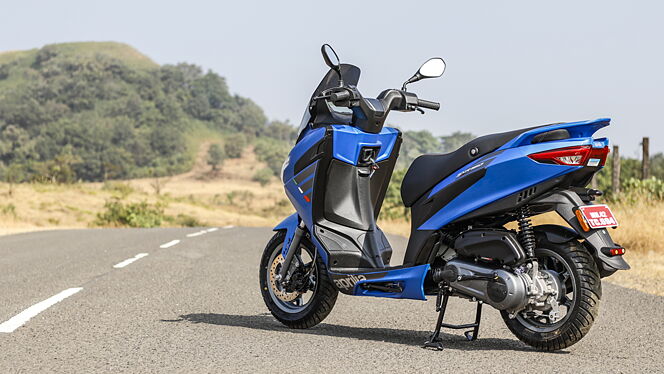Aprilia SXR 160 image 2