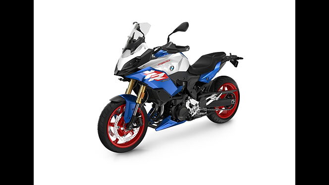 BMW F900XR image 3