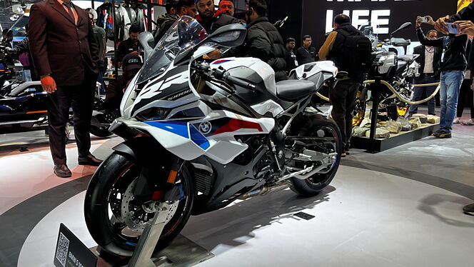 BMW S1000RR image 2