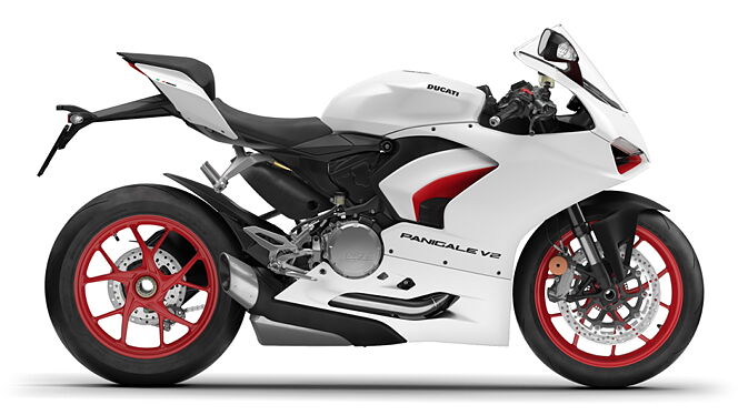 Ducati Panigale V2 Review – Features, Performance, and Design