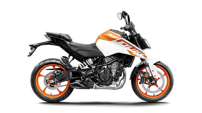 KTM 250 Duke Review – Features, Performance, and Design
