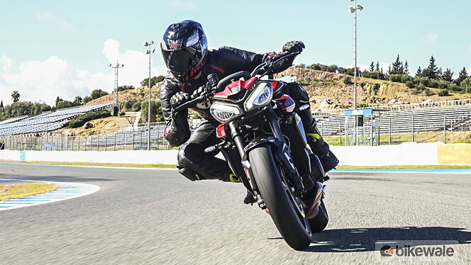 Triumph Street Triple RS image 3