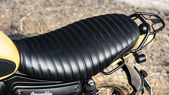 Yezdi Scrambler image 5