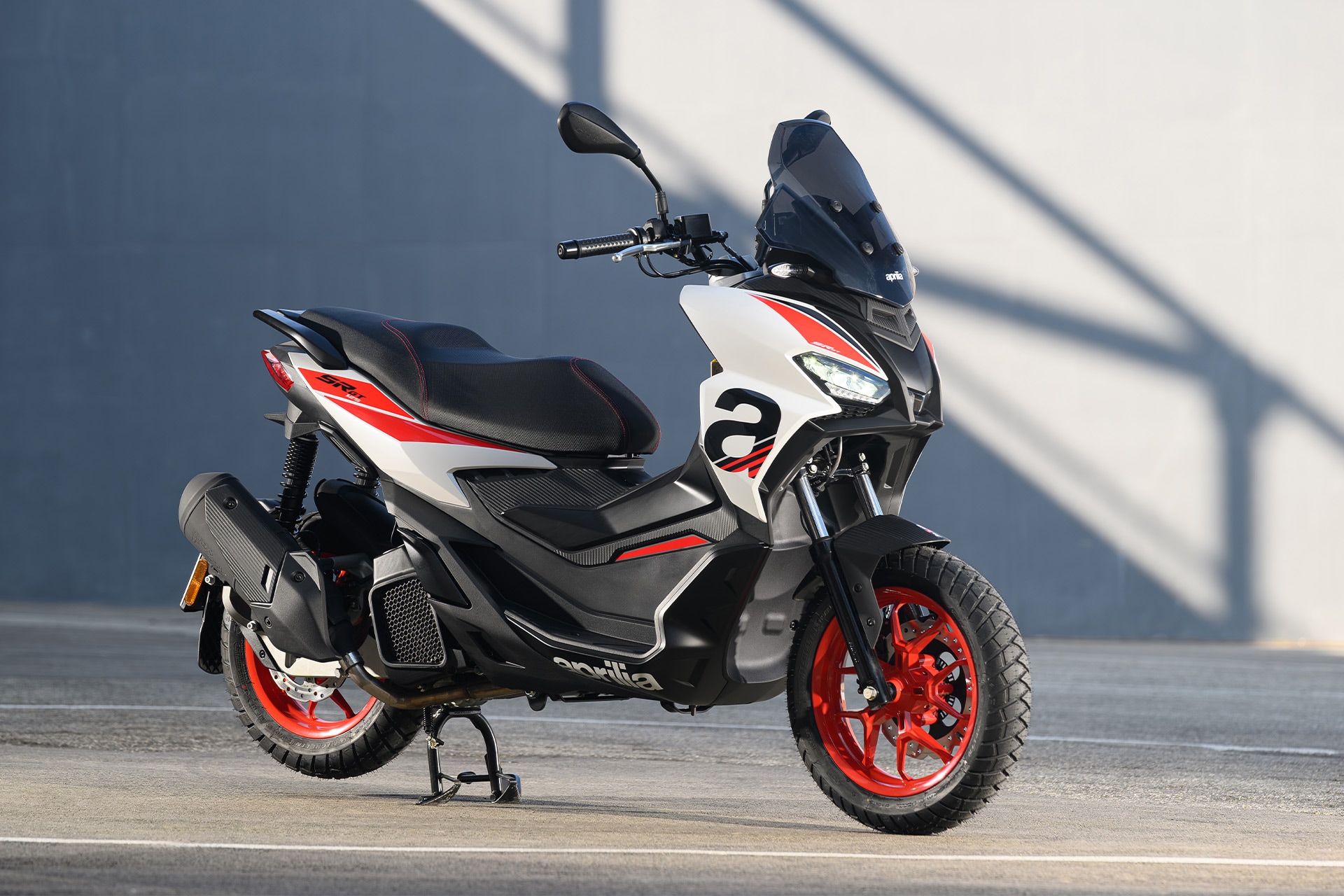 Aprilia SR GT Replica 2025 Unveiled: MotoGP Style Meets Everyday Urban Adventure
