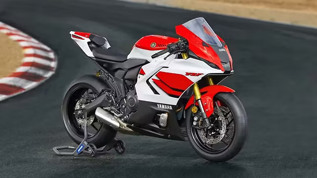 2026 Yamaha R7 Revealed with Advanced Electronics and Refined Chassis
