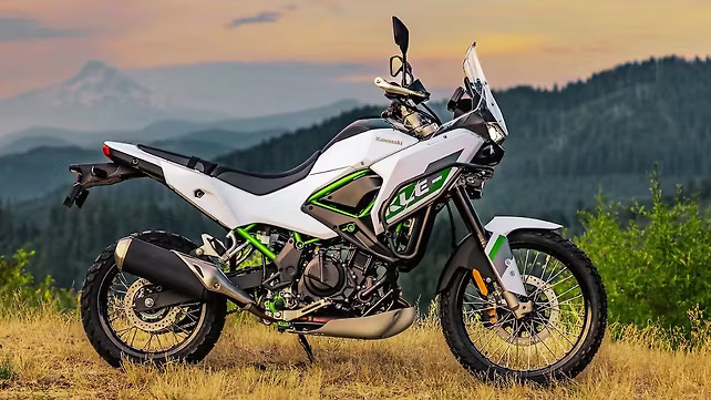 Kawasaki Unveils Rally-Inspired KLE500 Adventure Bike for 2026