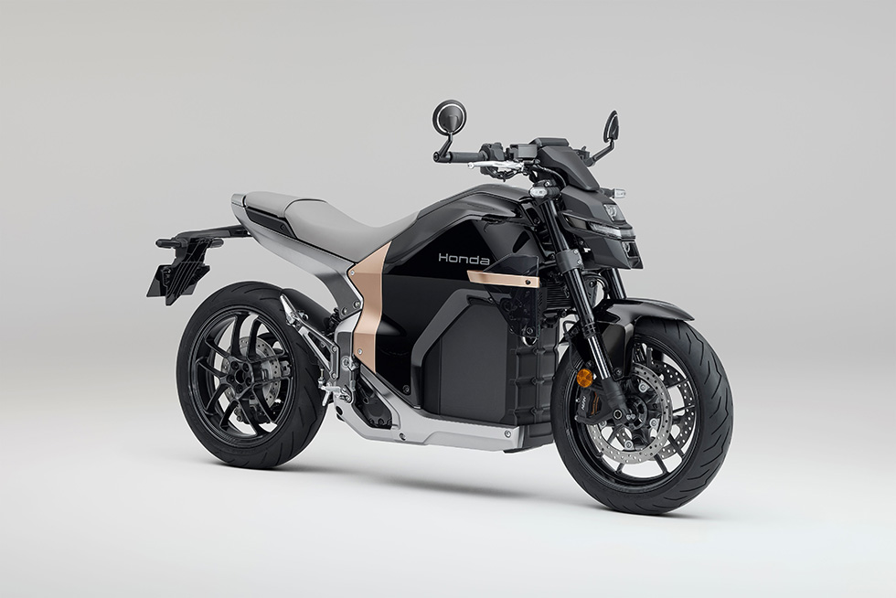 Honda WN7 Electric Motorcycle Breaks Cover Globally: 18kW Power, 130km Range, and Digital Tech for the Future